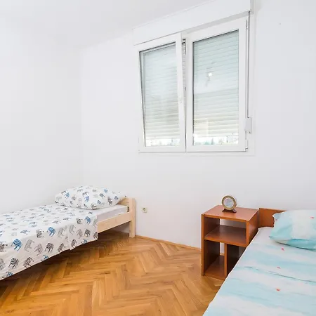 Apartment Mondeo Split