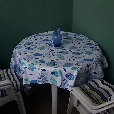 Mondeo Apartment *