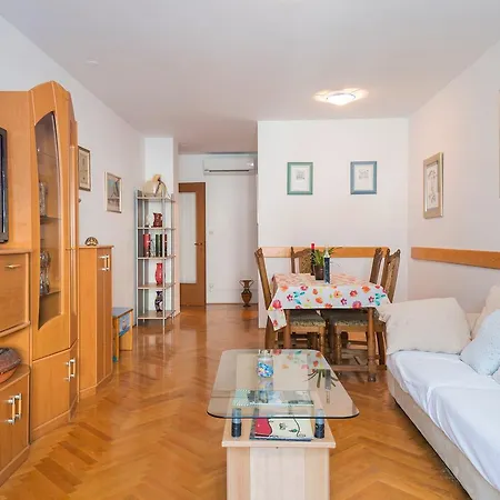 Apartmán Mondeo